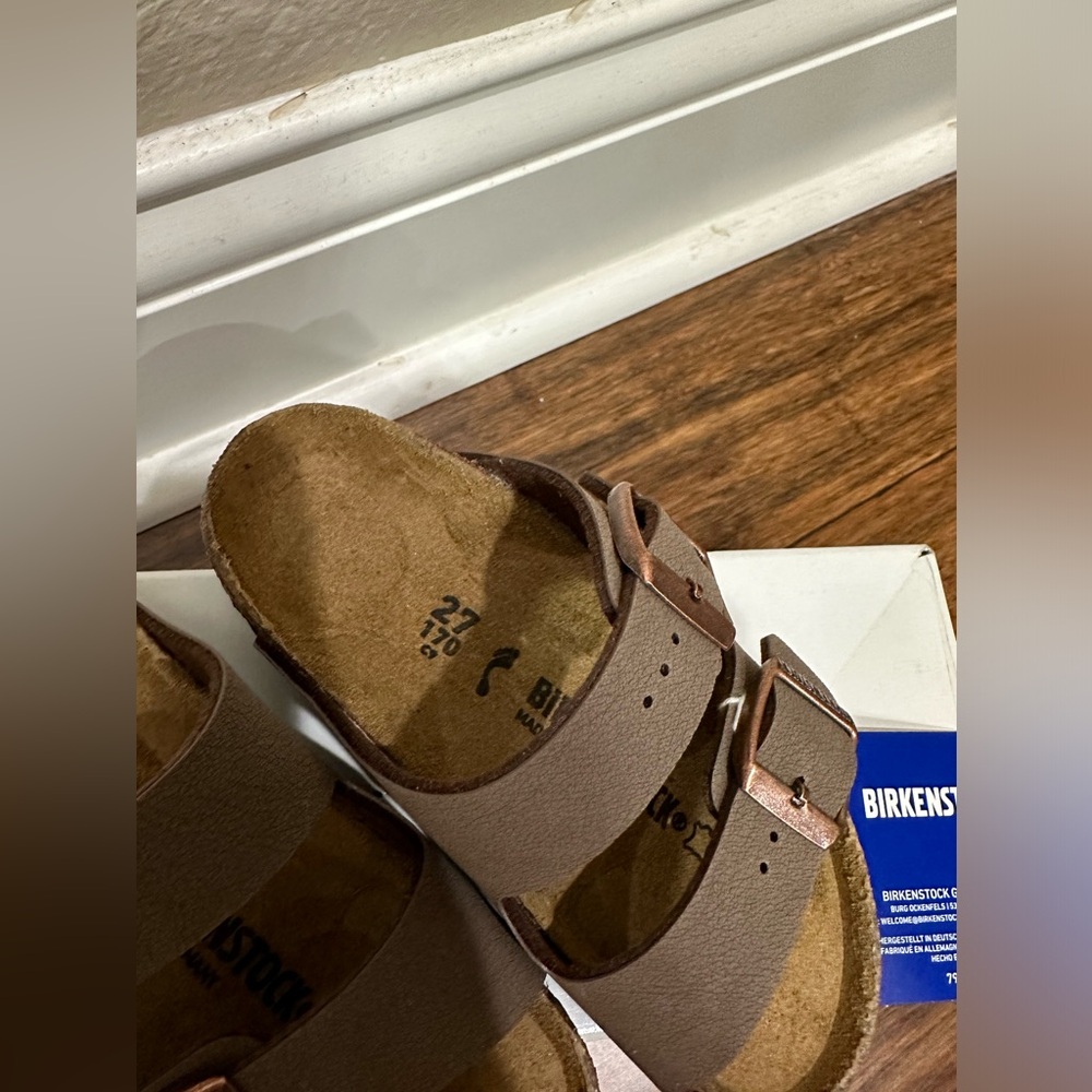 BNWT Birkenstocks size 27 / size 9 kids Mocha - Picture 3 of 7